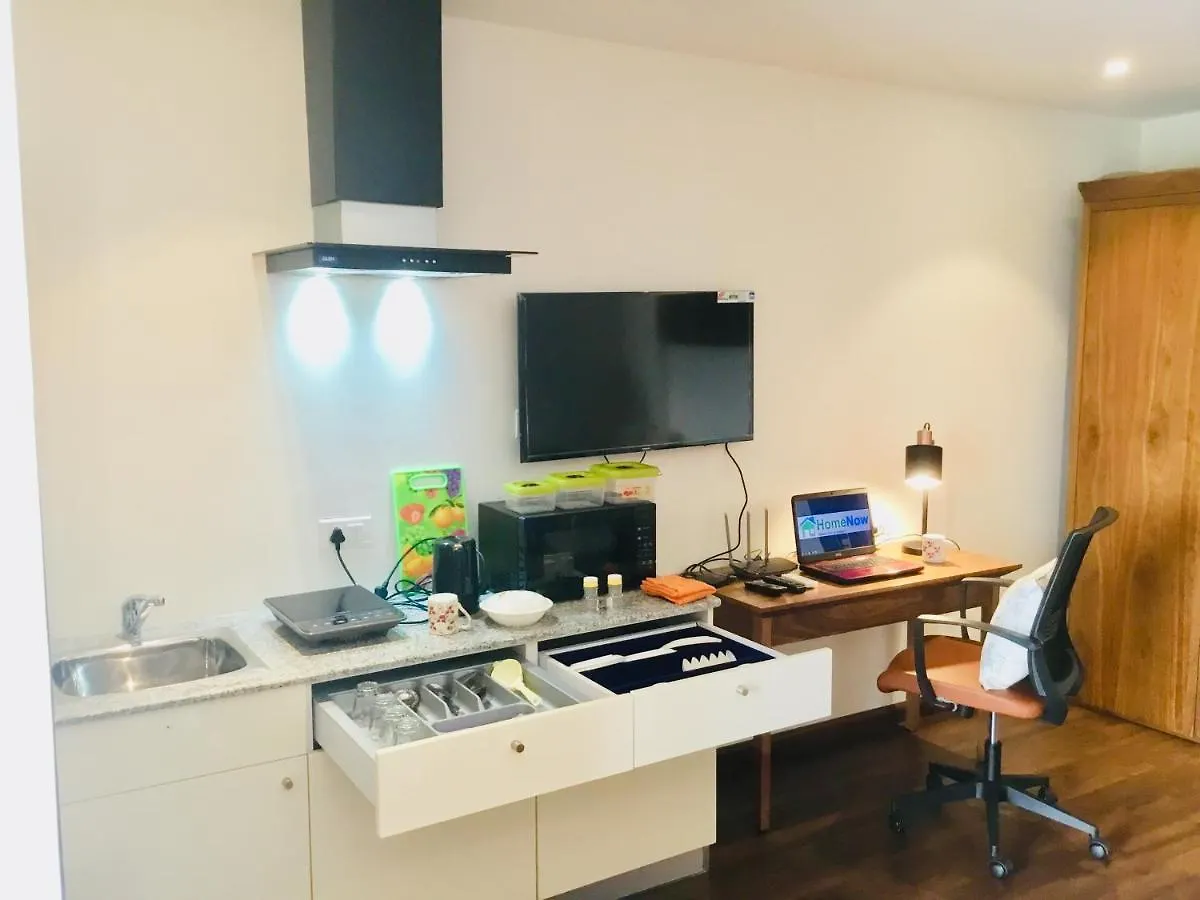 Lägenhet Dreamial Element One Studio @ Sector 47 Gurgaon